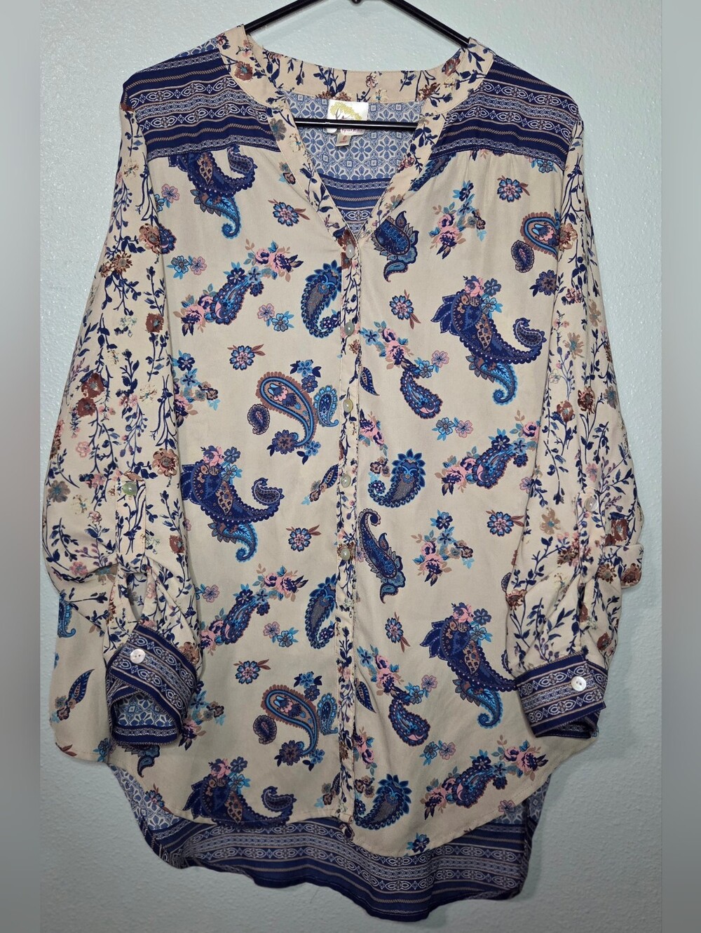 Fig & Flower Boho Paisley Floral Button Up Tunic Blouse-Roll Tab Sleeve-Size Lg